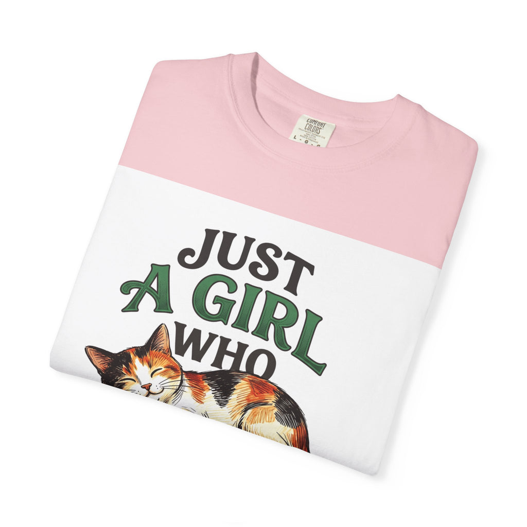 Just a Girl Who Loves Cats T-Shirt