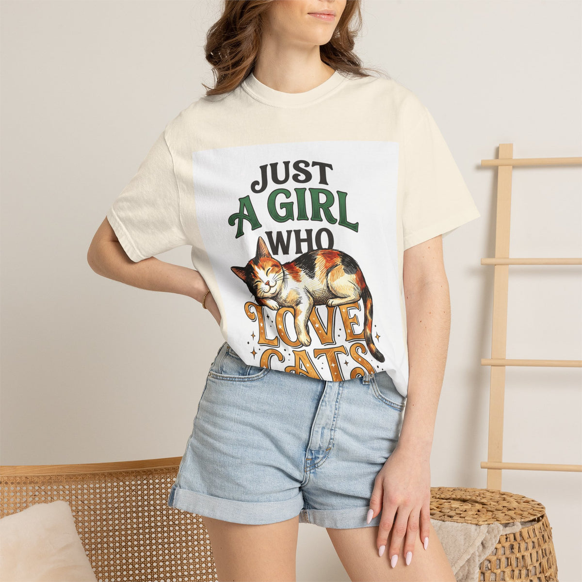 Just a Girl Who Loves Cats T-Shirt