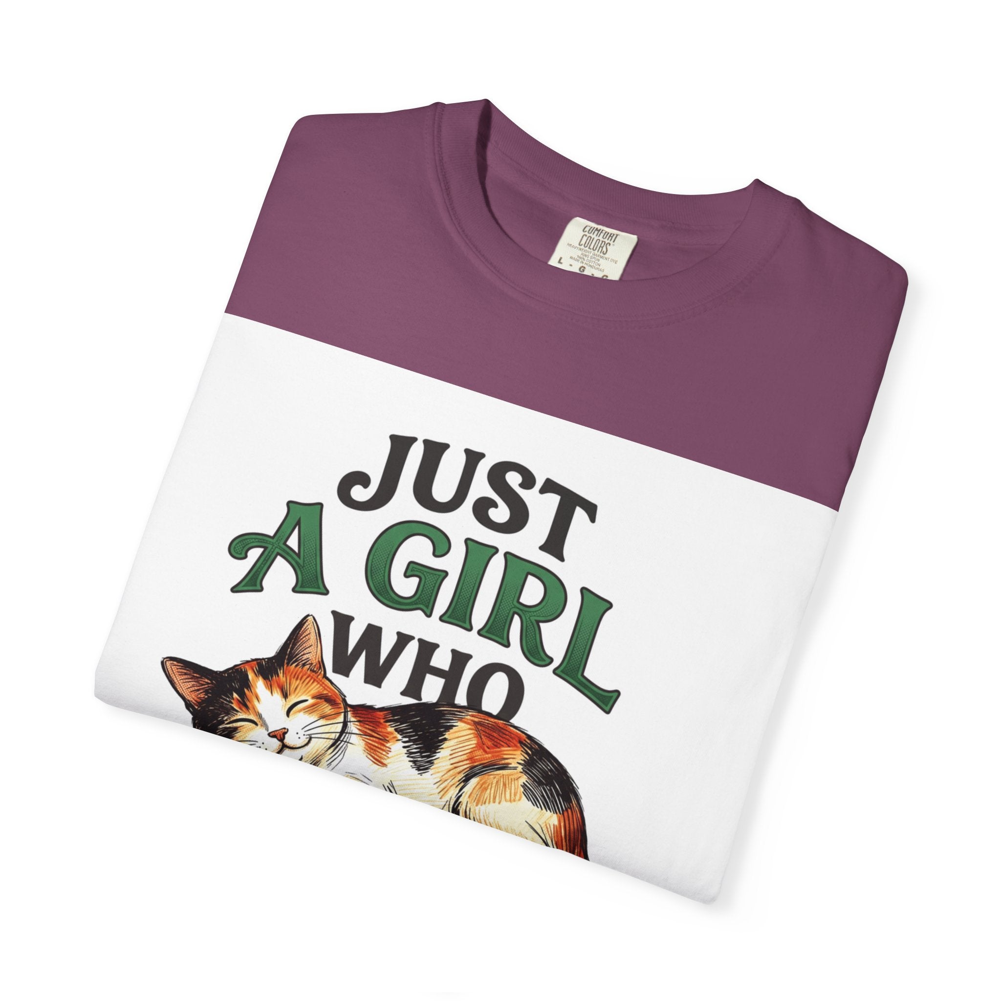 Just a Girl Who Loves Cats T-Shirt