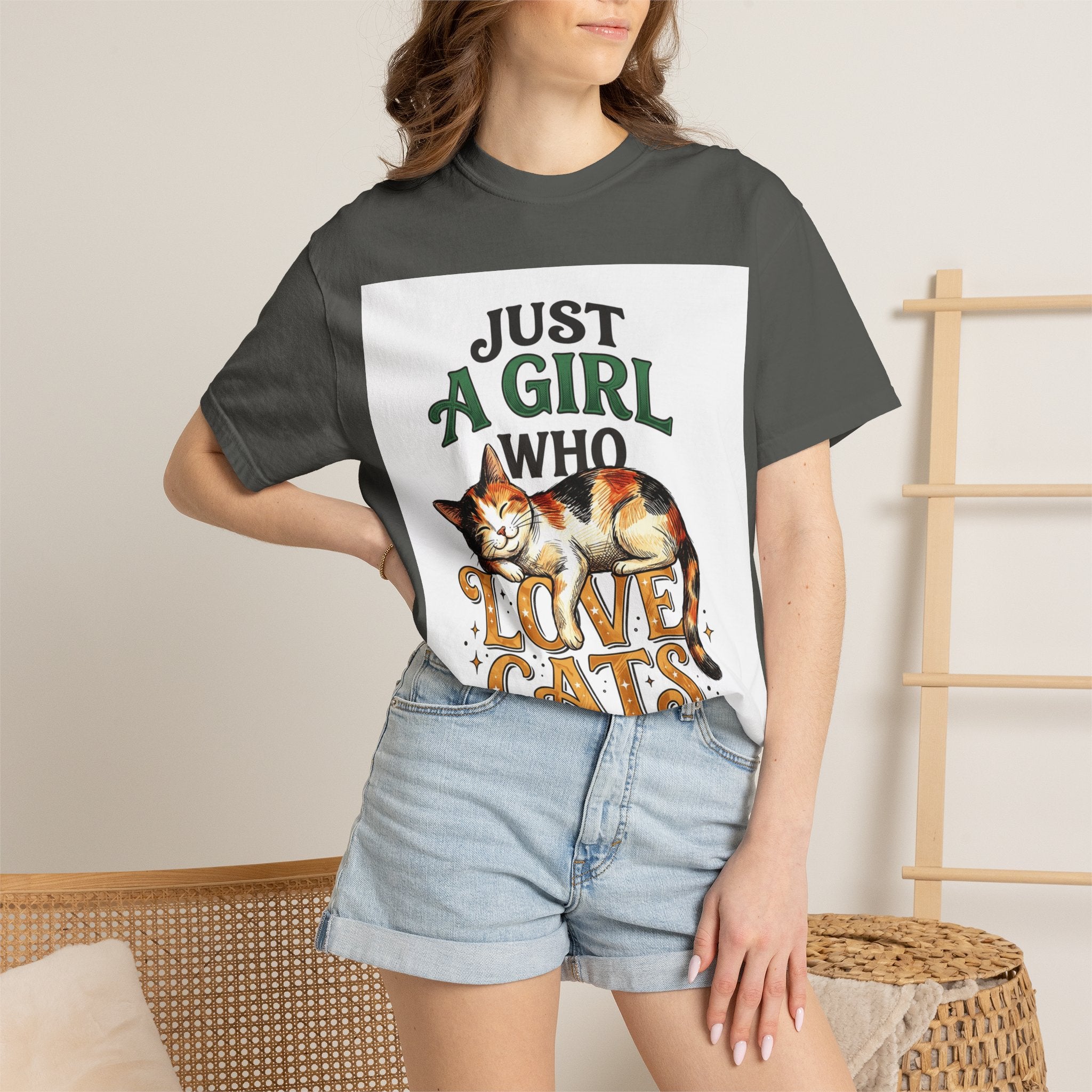Just a Girl Who Loves Cats T-Shirt
